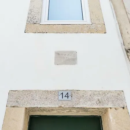 Apartamento 2 Andar Martim Moniz * Lisboa
