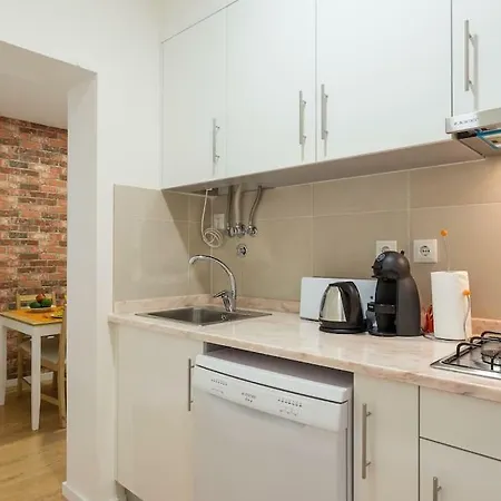 Apartamento 2 Andar Martim Moniz *